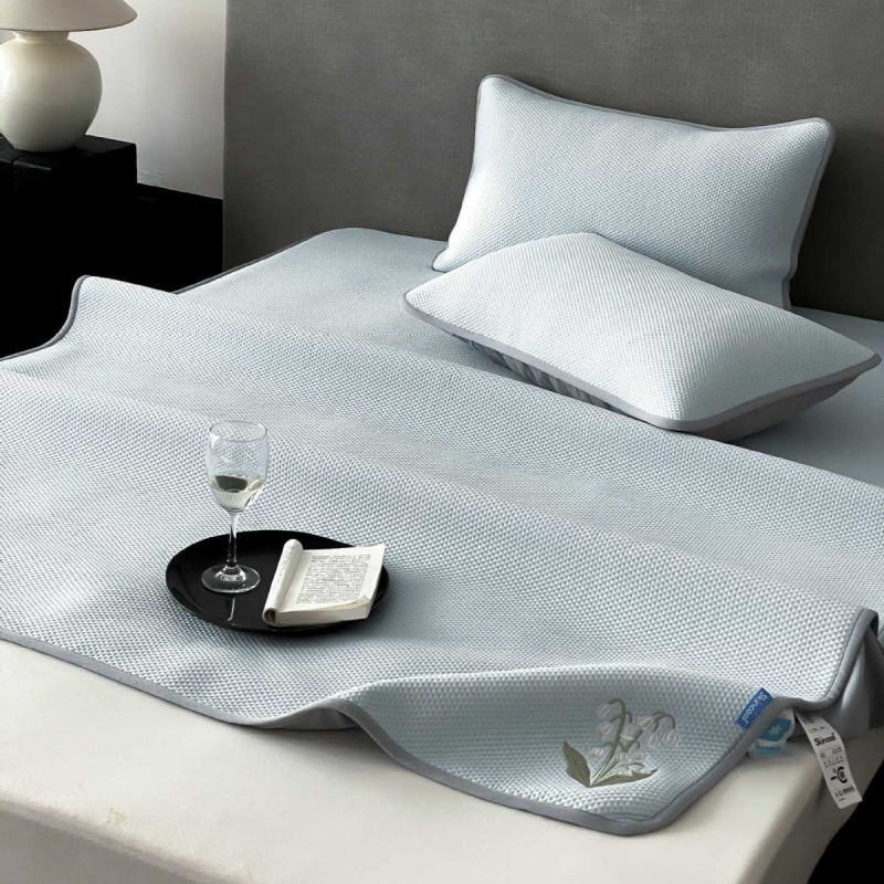 Set de pat antibacterian, clasa A, minimalist și răcoros, trei piese, brodat, respirabil, pliabil, lavabil la mașină, pentru somn în piele goală
