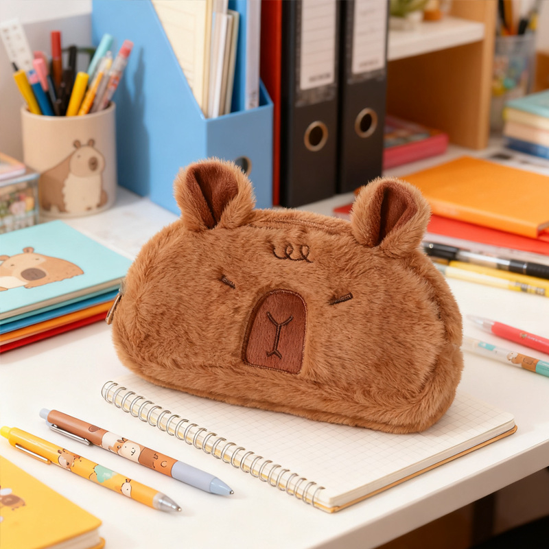 Geantă pluș pentru pixuri cu capybara, geantă de cosmetică cu capacitate mare, rezistentă la pete și amuzantă