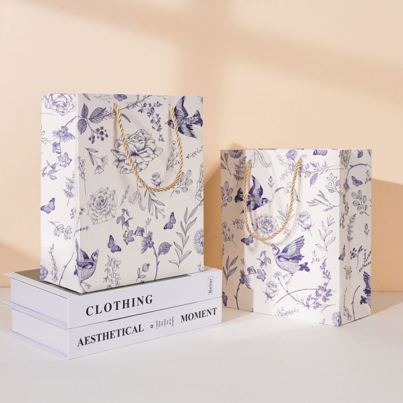 Geantă de cadouri cu mâner, stil chinezesc, imprimeu floral și cu păsări, carton alb, geantă de hârtie premium.