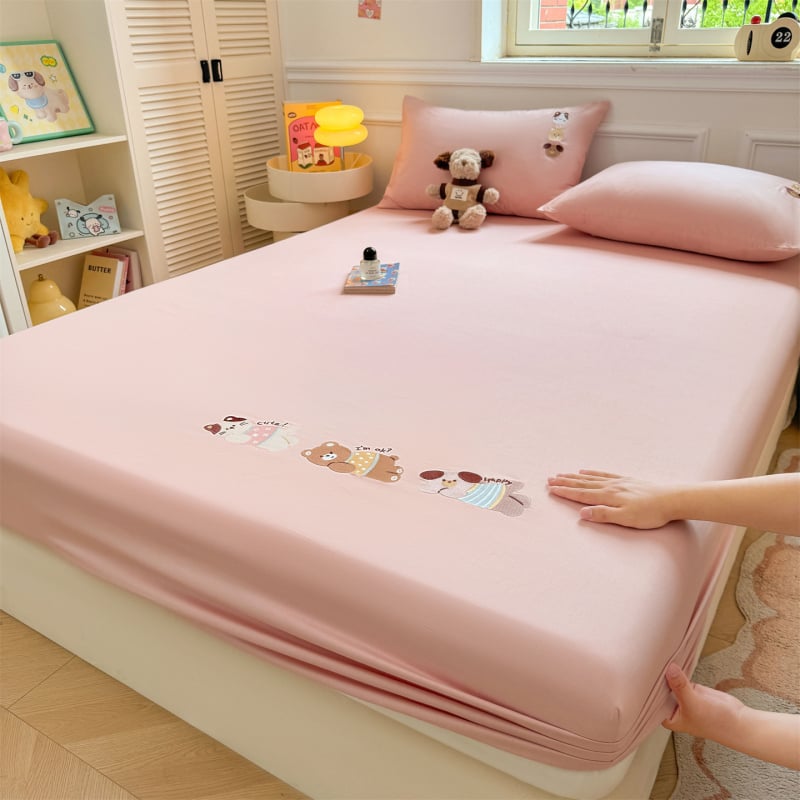 Set de lenjerie pentru copii, 3 piese, din 100% bumbac: cearșaf cu elastic, husă de pat și protecție pentru saltea cu suprafață antiderapantă
