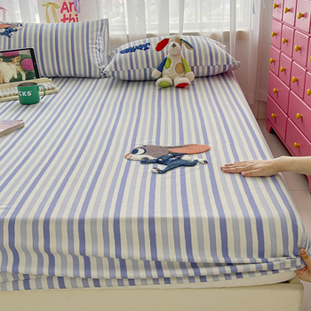 Set de trei piese: cearșaf elastic din bumbac 100% cu broderie tip prosop, protecție pentru saltea, pentru patul copiilor