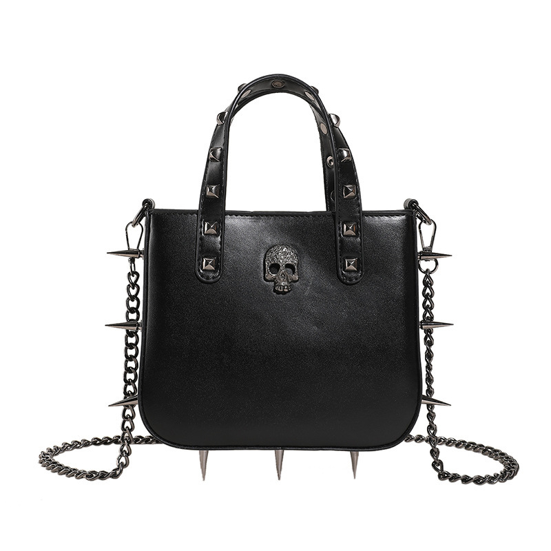 Ženska torba u gotičkom stilu sa zakovicama, dekorom lubanje i križa, crossbody torba
