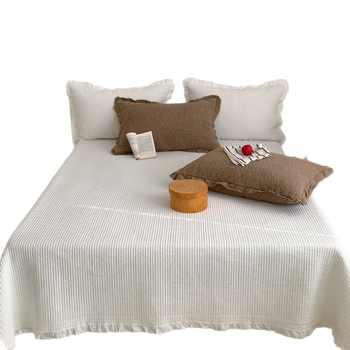 Set de cuvertură pentru pat, trei piese, model quilted, margine de volane delicată, 100% bumbac, spălare cu nisip