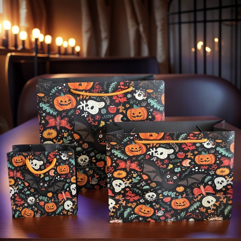 Saci de cadouri din hârtie cu mâner, design cartoon pentru Halloween și Paște