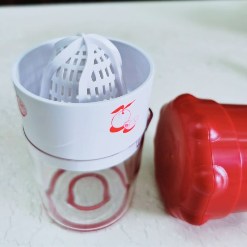 Stoarcere manuală cu cană rotativă – juicer mini portabil pentru extragere rapidă a sucului, fără risipă, pentru diverse sucuri