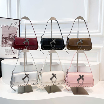 Τσάντα crossbody Dark Series σε σχήμα φέρετρου, άνοιξη-καλοκαίρι 2026, ρετρό ματ φινίρισμα, μικρή