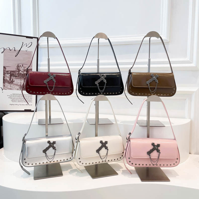 Τσάντα crossbody Dark Series σε σχήμα φέρετρου, άνοιξη-καλοκαίρι 2026, ρετρό ματ φινίρισμα, μικρή