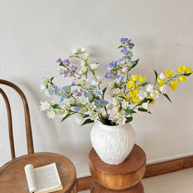 Τεχνητά λουλούδια Bellflower και Lily of the Valley σε μακριά στελέχη – διακόσμηση σπιτιού για σαλόνι και τραπεζαρία, ανθοστολισμός γάμου