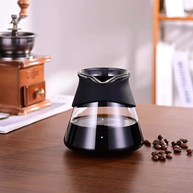 Set cafea pentru partaj: oală pentru preparare manuală și ceașcă de partaj, ustensile din sticlă rezistente la temperatură și filtru de cafea