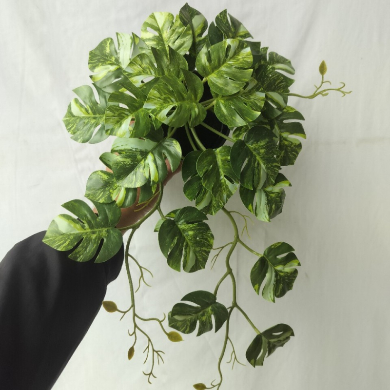 Viță de plante verzi artificiale pentru perete, cu flori false, decor elegant și luxos, de atârnat