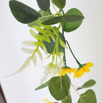 Liana din mătase cu flori de floarea-soarelui, pentru decor în mansardă, stil pastoral