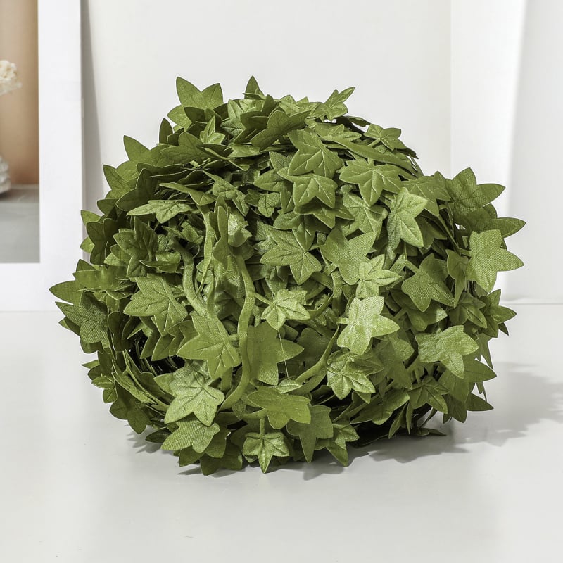 Coroană decorativă din material textil cu frunze de arțar și ratan pentru decor interior