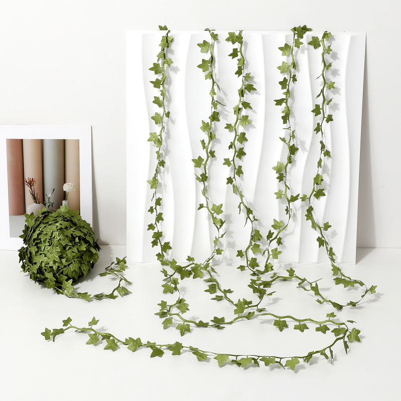 Coroană decorativă din material textil cu frunze de arțar și ratan pentru decor interior