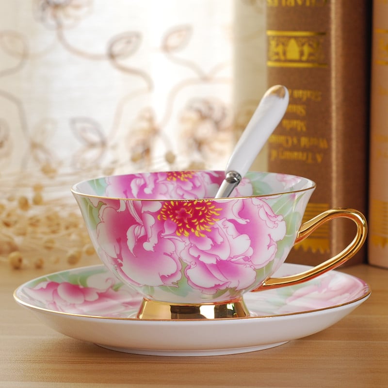 Set de cești de cafea cu farfurioară din porțelan osos, stil european, cu margine aurie și model floral