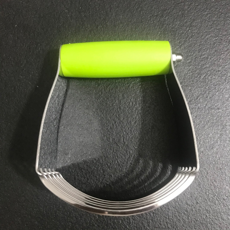 Mixer din oțel inoxidabil multicolor cu spatulă pentru făină și tel de bucătărie