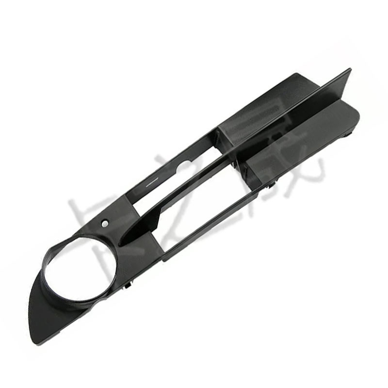 51117049243 51117049244 BMW E60 okvir svjetla magle - donja srednja rešetka (04-07)