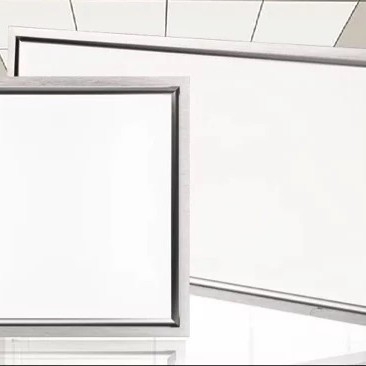 Lampă LED încorporată în tavan, panou LED cu grilă pentru bucătărie și baie, dimensiuni 300x600 și 600x1200