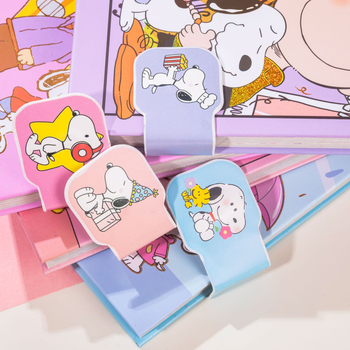 Snoopy carnet cu închidere magnetică, mărime 32K, pagini colorate cu ilustrații, papetărie creativă, mic cadou
