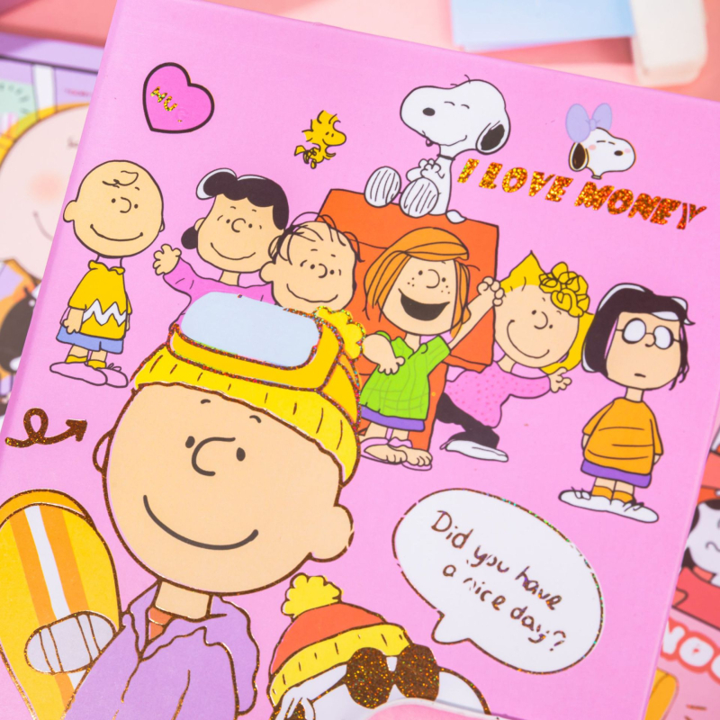 Snoopy carnet cu închidere magnetică, mărime 32K, pagini colorate cu ilustrații, papetărie creativă, mic cadou