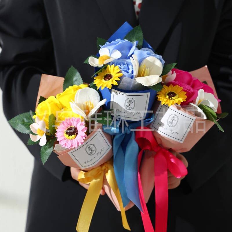 Buchet din săpun: flori veșnice, Sunflowers, Roses și Phalaenopsis orchids – flori artificiale, realizate manual, pentru nunți și decor acasă