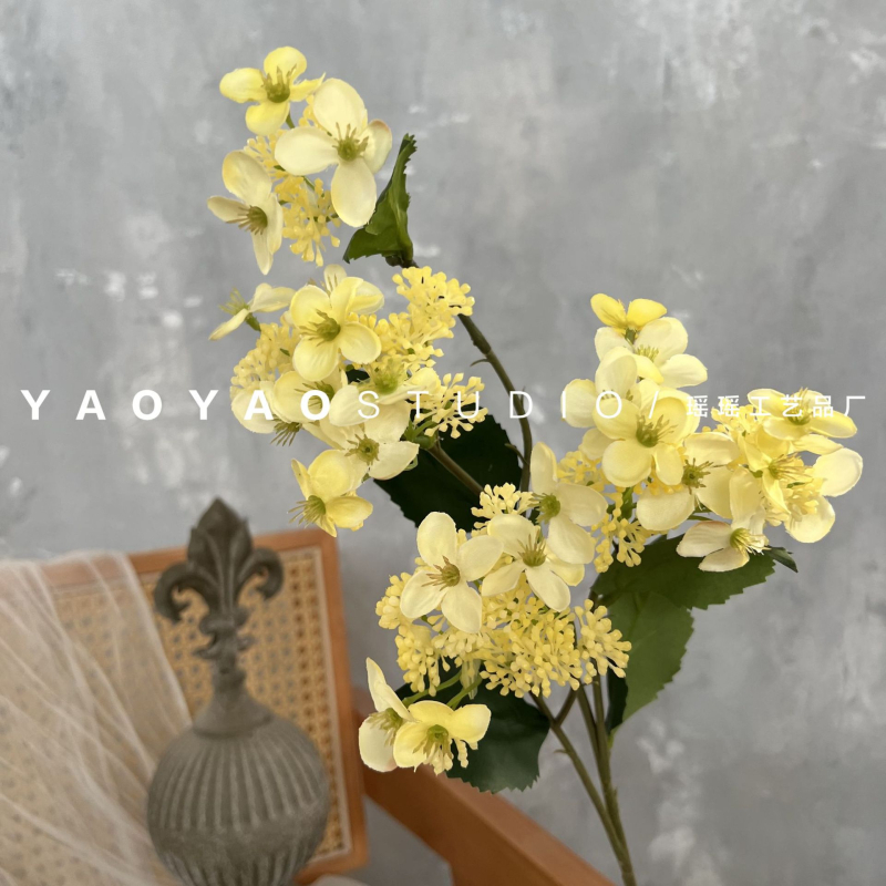 Hortensie mov artificiale pentru decor de acasă, decor de nuntă, recuzită pentru fotografie, living și masă