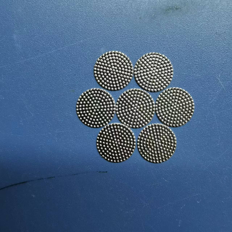 Okružni kristalni nano mikročipovi za ljepotu na silicijskom wafru; kvadratni kristalni mikročipovi za ljepotu