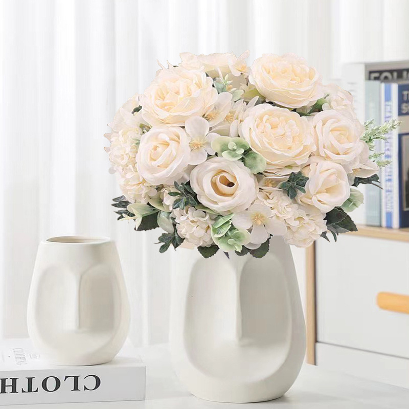 Buchet de flori artificiale din trandafiri, margaretă și crizanteme, lucrat manual, pentru decor de nuntă