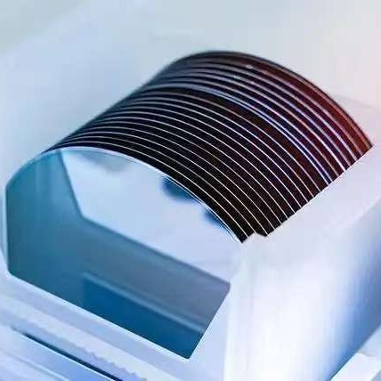 Wafer din siliciu monocristalin, înaltă puritate, polizat pe o singură față și pe ambele, grosime 3 mm, pentru cercetări științifice