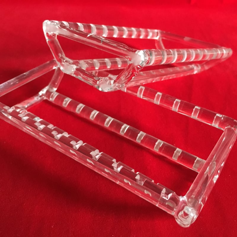 Vas din cuarț transparent cu canale gravate pentru waferi, destinat proceselor semiconductoare