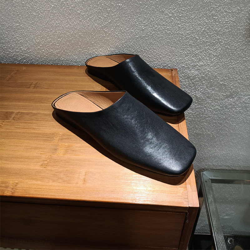 Női bőr slip-on mules, négyszögletes orral és vastag talppal, lapos talpú nyári cipő