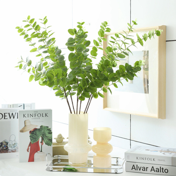 Plantă artificială cu frunze de eucalipt pentru decor în casă