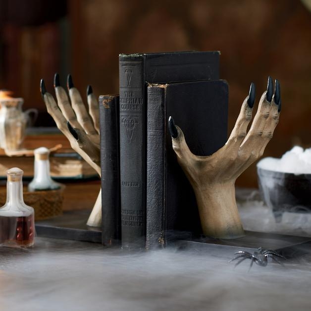 Suport de cărți cu mâna vrăjitoarei, decor din rășină pentru raft, Halloween