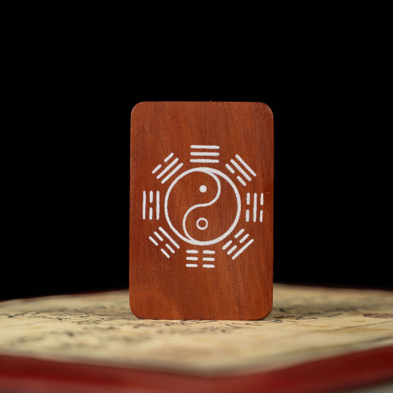 Ugravirani privjesak Tai Chi Bagua, taoistički amulet