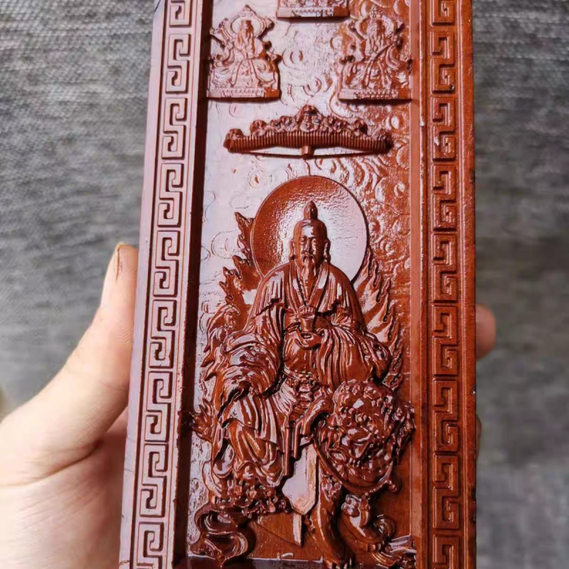 Taoistički talisman od drveta jujube s reljefnom gravurom, Taiyi Tianzun Sanqing