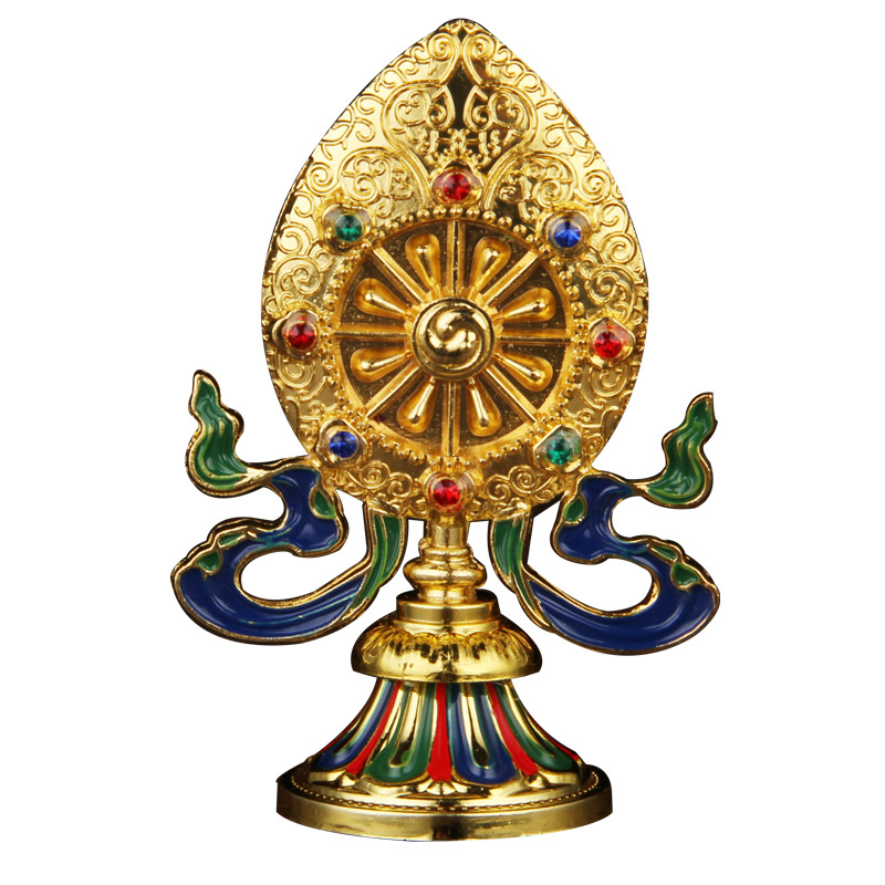 Tibetanski budistički set s osam blagoslovljenih simbola i tantričkim ritualnim predmetima za Budin oltar