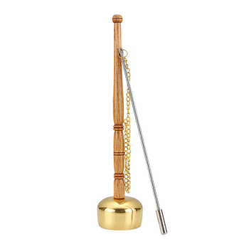 Bakreni ceremonijalni instrument s dugom drškom za budistički hram
