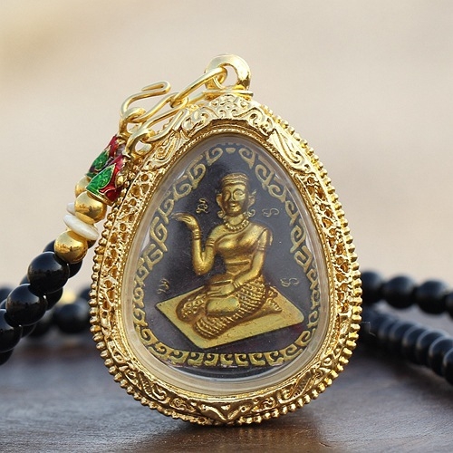 Thai budistički amulet Long Po San An Zhao Bei Cai - Ženska božica