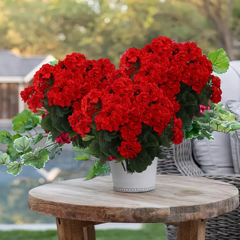 Viță artificială cu flori begonia și geraniu pentru decor