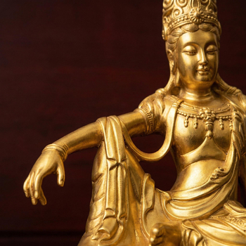 Statuetă Guanyin din rășină, finisaj auriu, pentru living, stil Zen chinezesc, piesă de artă budistă