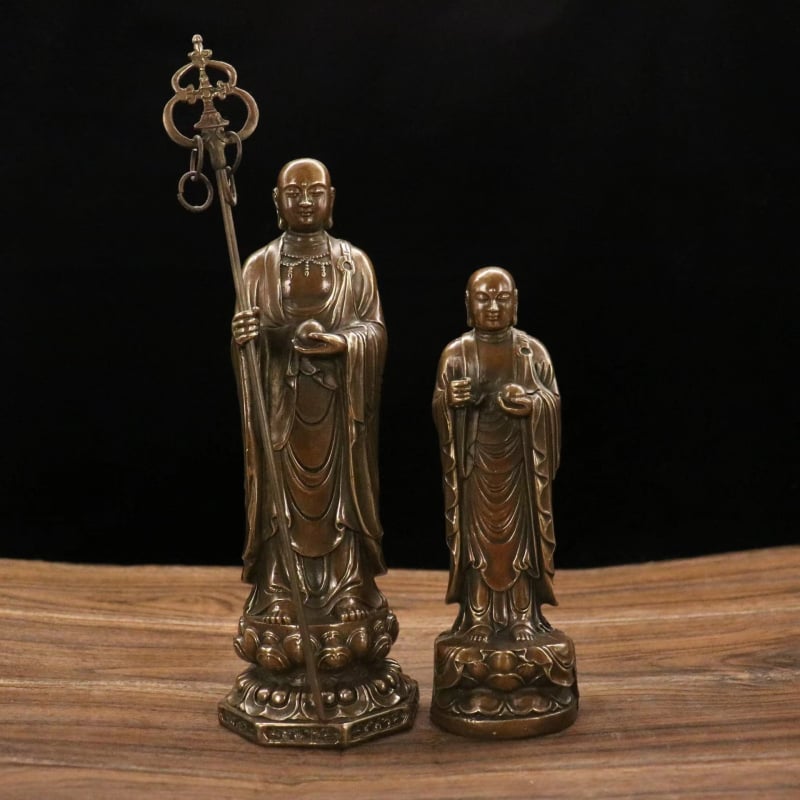 Statuie de cupru a lui Ksitigarbha Bodhisattva cu lumină de Buddha, în picioare, din Muntele Jiuhua, decor pentru casă