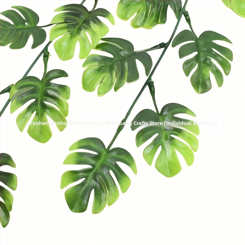 Decor de perete din ratan cu plantă artificială verde și liane din plastic