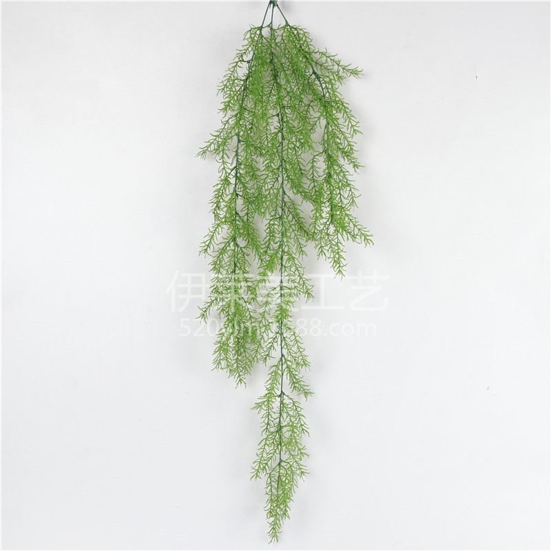 105 cm Plantă artificială cu ace de pin, trei ramuri, pentru montare pe perete, coș de ratan pentru decor acasă și decor de nuntă