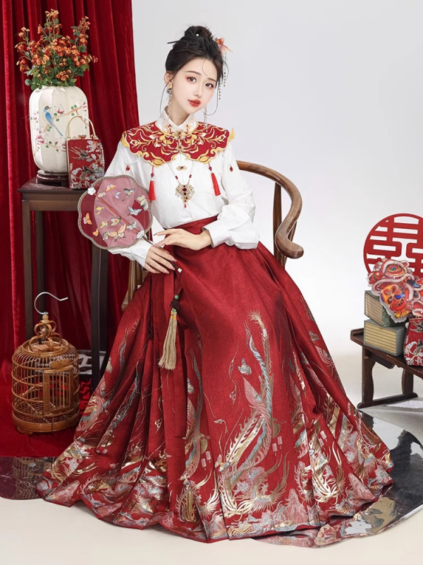 Nova kineska hanfu u kineskom stilu s vezom, crvena suknja s motivom konjske glave i detaljima oblaka na ramenima za zaruke