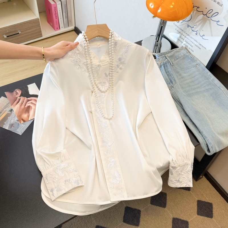 Nova bluza u kineskom stilu s izvezenim uzorkom, stojeći ovratnik, dijagonalno kopčanje sprijeda i tradicionalni čvorni gumbi – za žene