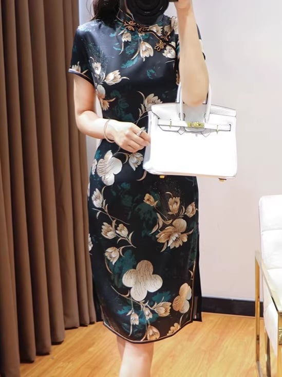 Elegantna haljina od svile visokog kvalitete, u kineskom retro stilu, inspirirana starim Šangajem, proljeće-ljeto.