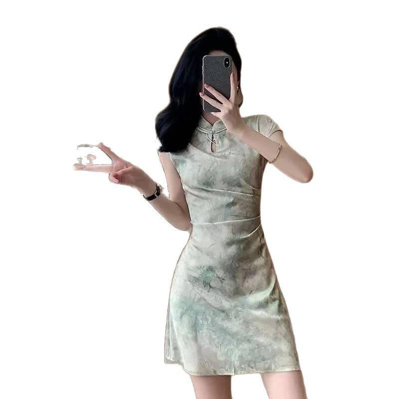 Cheongsam-ihletésű ruha kínai stílusban, nyári 2025, elegáns női ruha kis termethez