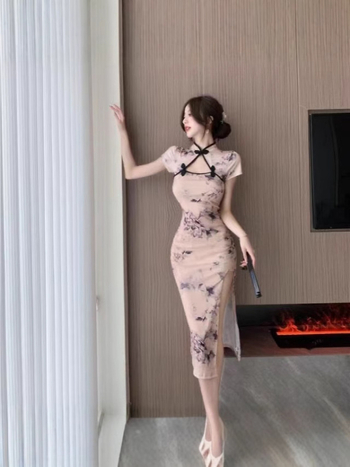 Užimljena haljina inspirirana cheongsamom, kineski stil, s otvorom, srednja duljina, retro visoke kvalitete s floralnim uzorkom