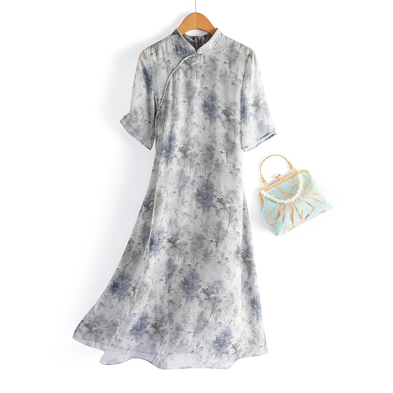 Haljina od Mulberry Silk s cvjetnim uzorkom, stojeći ovratnik, kratki rukavi, A-linija, midi duljina