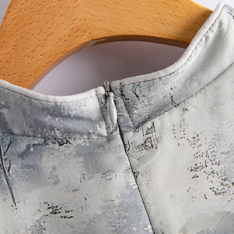 Haljina od Mulberry Silk s cvjetnim uzorkom, stojeći ovratnik, kratki rukavi, A-linija, midi duljina