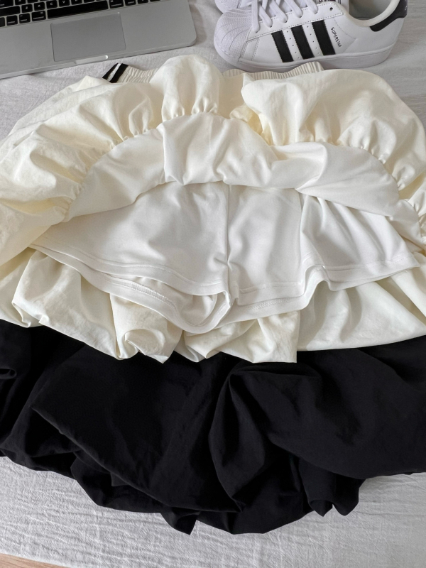 Suknja s leggingama, verzija 2.0 – pufasta midi suknja